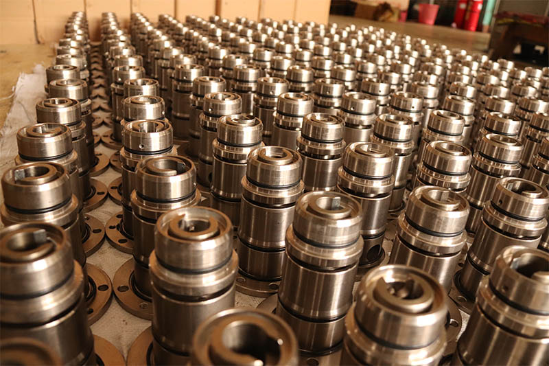 沈陽人和機械生產(chǎn)的旋轉(zhuǎn)接頭 沈陽人和機械生產(chǎn)的旋轉(zhuǎn)接頭